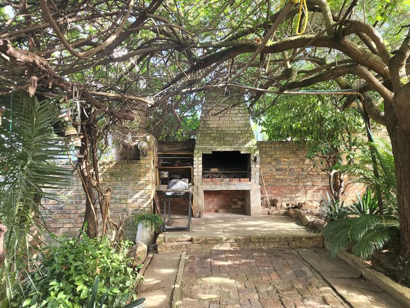 4 Bedroom Property for Sale in Amandelrug Western Cape